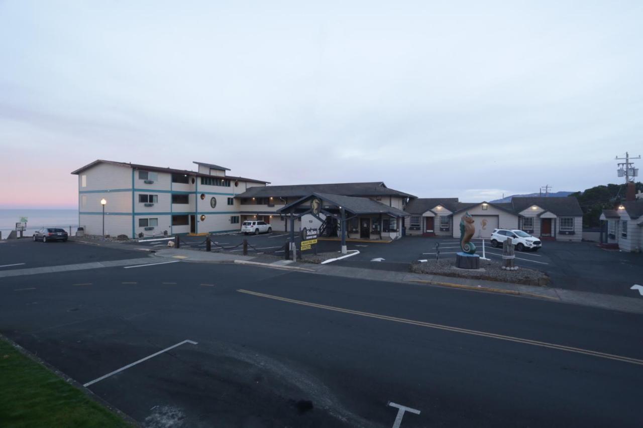 Seahorse Oceanfront Lodging Lincoln City Dış mekan fotoğraf
